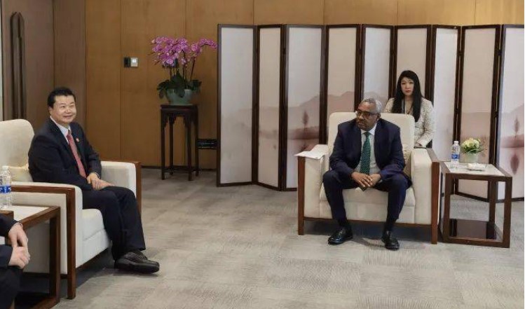 埃塞俄比亚副总理兼外长德梅克会见广药集团董事长李楚源