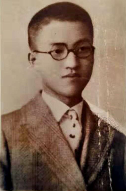 1757054782700565.jpg 童长荣.jpg